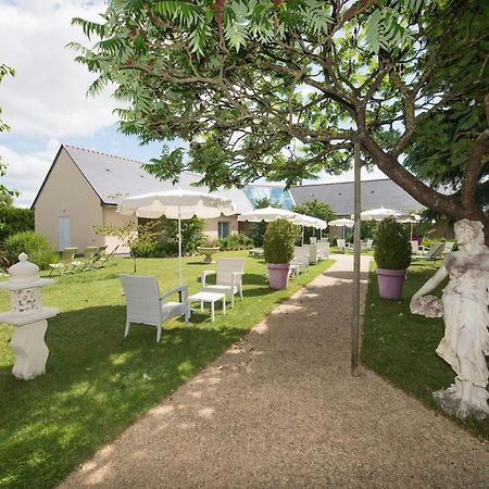 Logis Auberge Bienvenue Doué-la-Fontaine Esterno foto