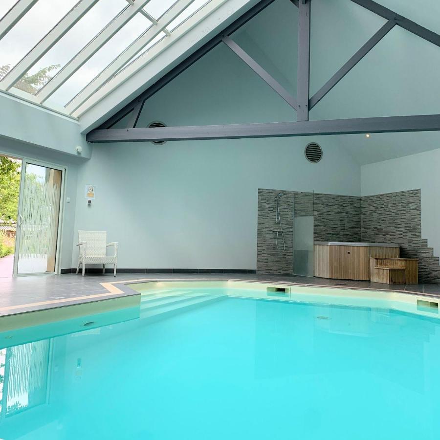 Logis Auberge Bienvenue Doué-la-Fontaine Esterno foto